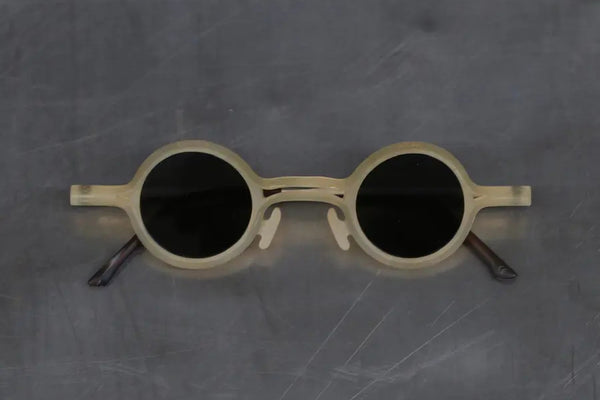 Rigards&DETAJ amber beta titanium temple dark gray lenses RG0824